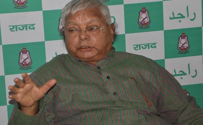 लालू का ट्वीट, लिखा- नीतीश सांप, किसी को शक?