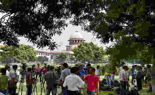 2 साल में सुप्रीम कोर्ट ने खत्म कर दी 1400 साल पुरानी प्रथा