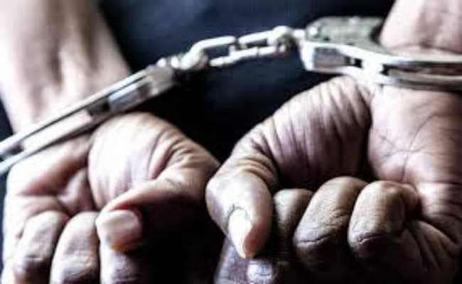 झुमरीतिलैया : 25 साल से पहचान छुपा कर रह रहा था बांग्लादेशी, गिरफ्तार