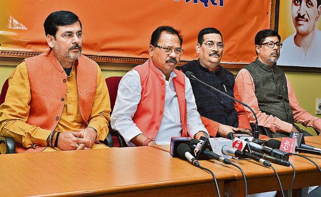 रांची : काम पर लौटें पारा शिक्षक सरकार उचित मांगें मानेगी : लक्ष्मण गिलुवा