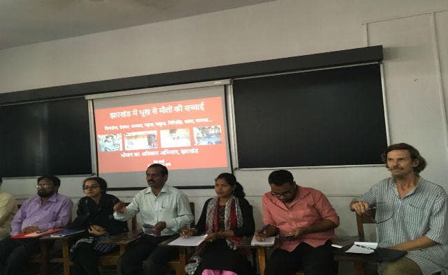 भूख से मौत पर झूठ बोल रही है सरकार, राशन कार्ड आधार की लिंंकिंग से बढ़ रही समस्या : ज्यां द्रेज