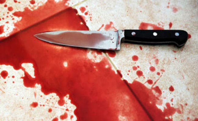 11वीं का छात्र जूनियर को करता था तंग, गुस्से में जूनियर ने चाकू से किये कई वार