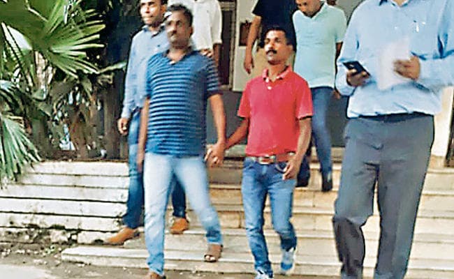 Ranchi : एफसीआइ के एजीएम पांच लाख रिश्वत लेते गिरफ्तार