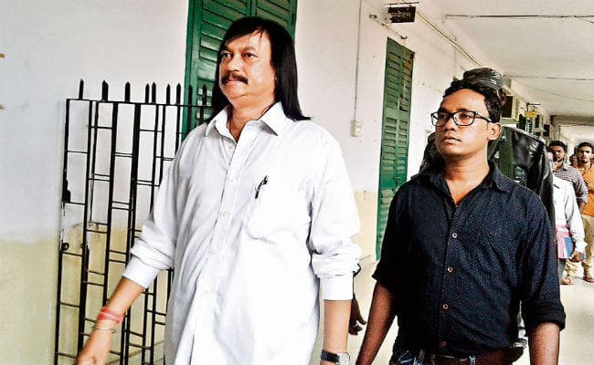 रांची : रमेश सिंह मुंडा हत्याकांड, राजा पीटर सहित 10 पर आरोप गठित