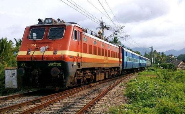 पटना : साहिबपुर कमाल और लखमिनिया के बीच आज से ट्रेनों का आवागमन