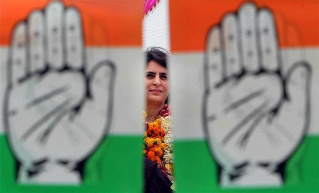 #PriyankaInPolitics: देखें प्रियंका गांधी की कुछ खास तस्वीरें