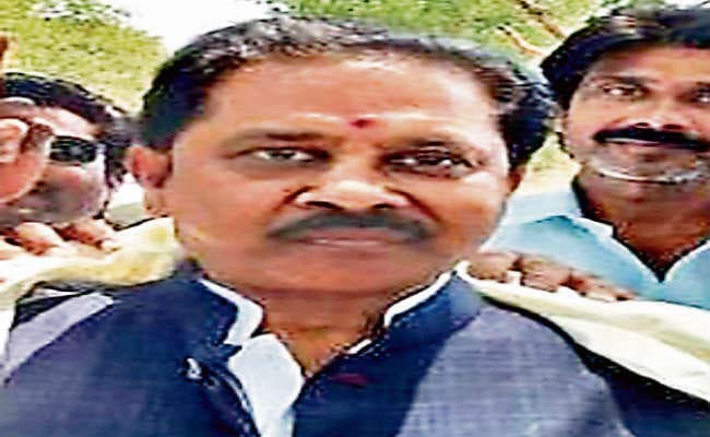 सांसद सुनील सिंह ने जनता को ठगा : धीरज