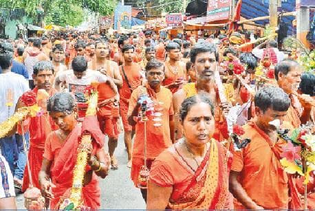 हर दिन एक लाख से अधिक कांवरिये आ रहे बाबाधाम