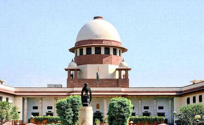 अनुच्छेद 370 को लेकर दायर याचिकाओं पर शुक्रवार को सुनवाई करेगा सुप्रीम कोर्ट