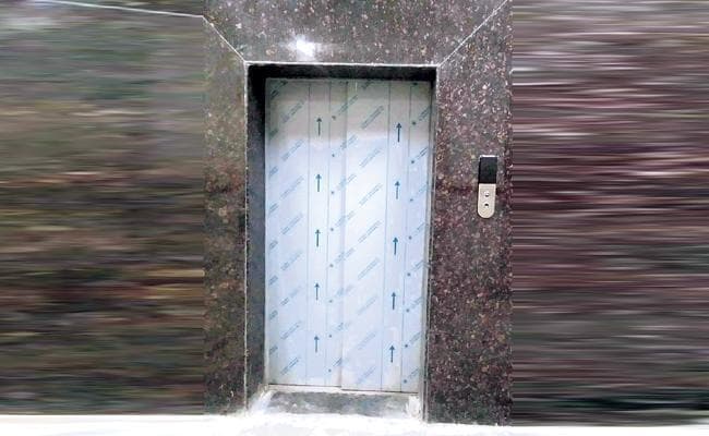 अब निजी घरों में भी लगा पायेंगे लिफ्ट, एस्केलेटर