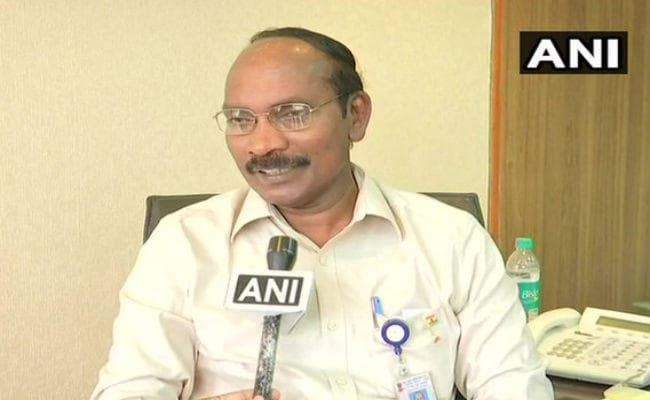 #Chandrayaan2 : इसरो प्रमुख ने कहा, रात 1.30 बजे शुरू होगी ‘सॉफ्ट लैंडिंग'', जानें पूरी प्रक्रिया