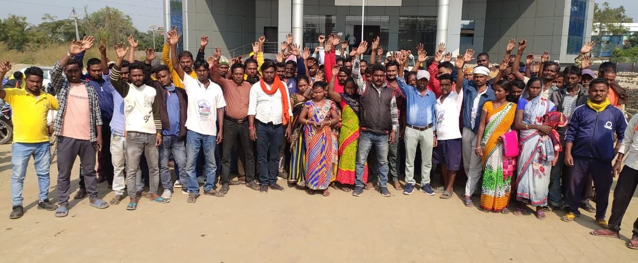 बोकारो : हड़ताल पर रहे निगम के सफाई कर्मी और चालक, श्रम अधीक्षक के आश्वासन के बाद आंदोलन किया स्थगित