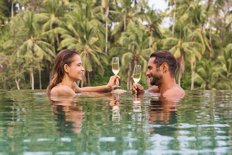 Honeymoon In Bali: बाली में सस्ते में मनाएं हनीमून, जल्दी कर लें प्लानिंग, यहां जानें इतना आएगा खर्च