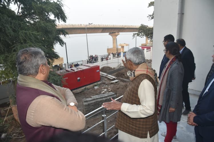 डॉल्फिन अनुसंधान केंद्र के निर्माणाधीन भवन को देखने पहुंचे नीतीश कुमार, अधिकारियों को दिये आवश्यक निर्देश