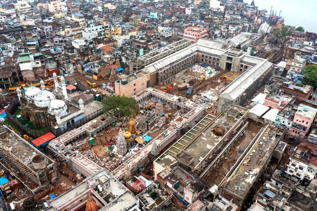 Kashi Vishwanath Temple Close: तीन दिन बंद रहेगा काशी विश्वनाथ का दरबार, कॉरिडोर के निर्माण को देखते हुए फैसला