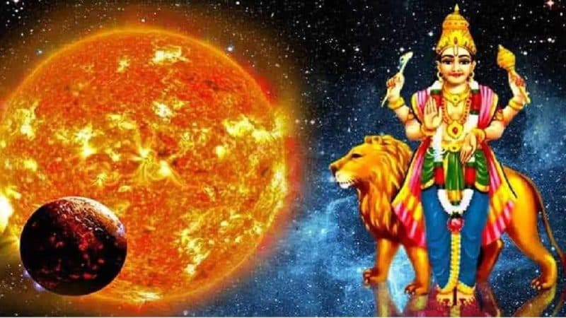 10 साल बाद सूर्य-मंगल की युति से मकर राशि में बना आदित्य मंगल राजयोग, इन राशियों के जीवन में दिखेगा बड़ा बदलाव