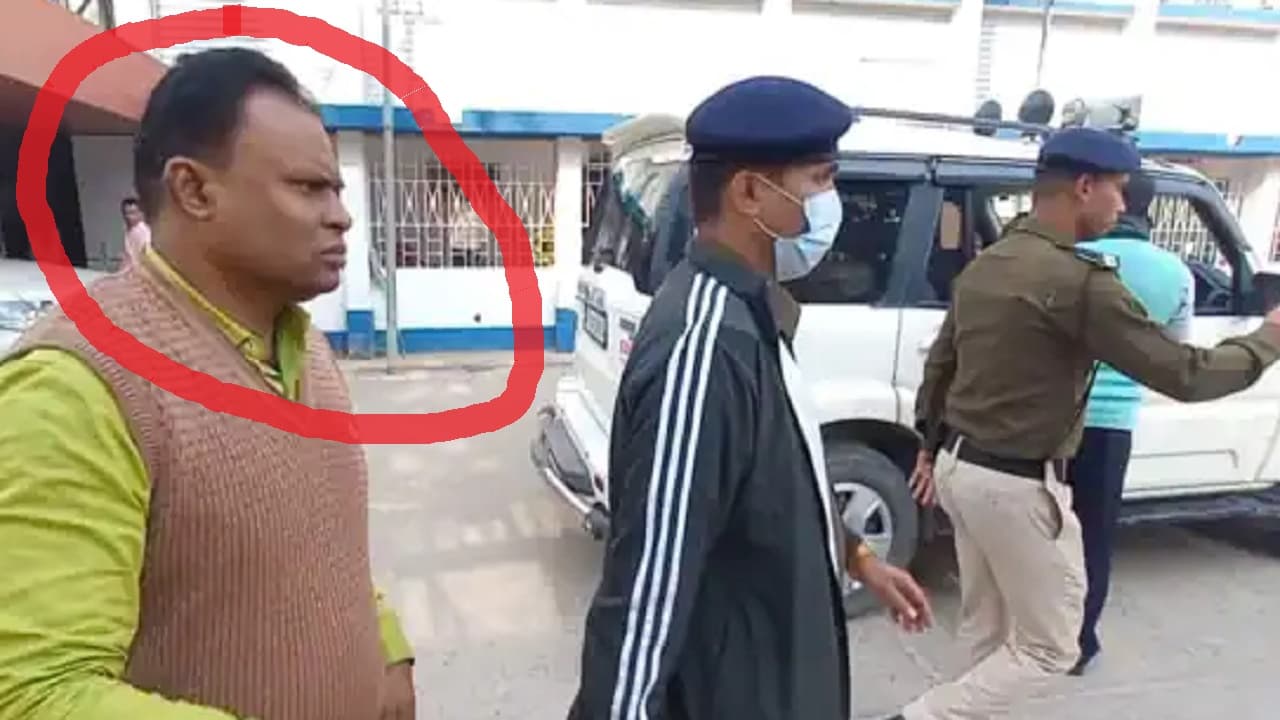 गोपालगंज के बरौली सीओ पर धांधली का आरोप, DM के आदेश पर पुलिस ने किया गिरफ्तार