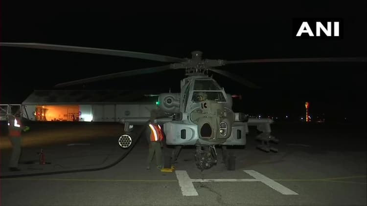 अपाचे हेलिकॉप्टर से पाकिस्तान की खैर नहीं, LOC पर भारत बढ़ाएगा ताकत