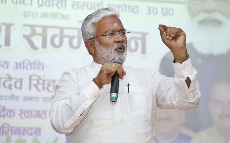 UP News: काशी में स्वतंत्र सिंह देव, मोदी-योगी सरकार की तारीफ करते हुए बोले- विकास हमारा पहला धर्म