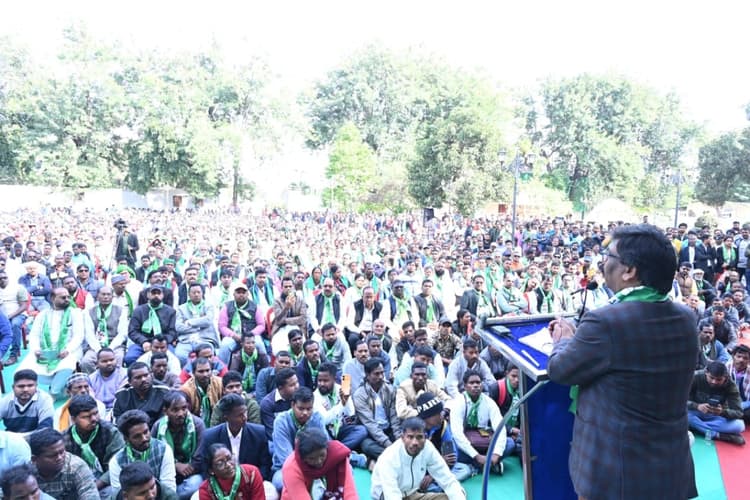 झारखंड: CM हेमंत सोरेन ने 'संवाद' से JMM कार्यकर्ताओं का बढ़ाया मनोबल, 2024 के चुनावों को जीतने का दिया मंत्र