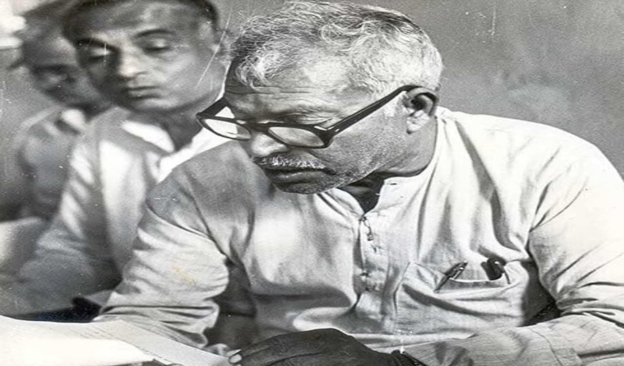 कर्पूरी ठाकुर को मिलेगा भारत रत्न, जन्मशताब्दी पर सिक्का और डाक टिकट भी होगा जारी