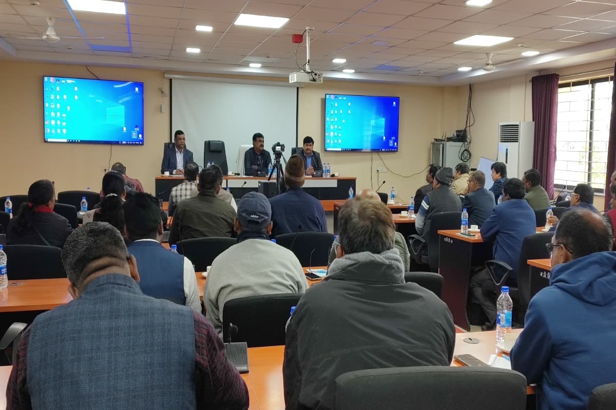 झारखंड: बूथों पर उपलब्ध जरूरी न्यूनतम सुविधाओं का होगा सोशल ऑडिट, वोटरों को मिलेंगी बेहतर सुविधाएं,ये है प्लान