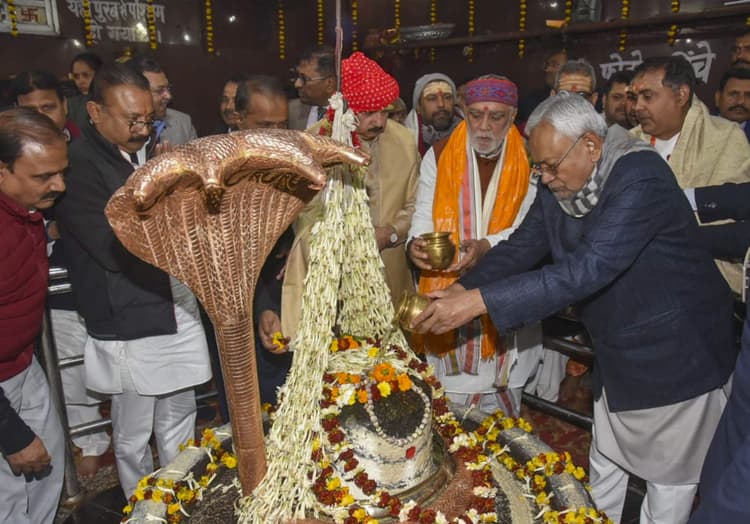 Bihar Political Crisis: फिर खुलेगा बीजेपी का दरवाजा! बिहार में बदलेगी सत्ता, नीतीश कुमार पर टिकी नजर