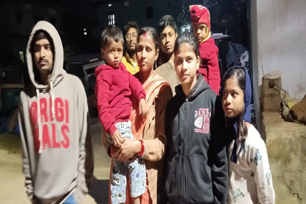 झारखंड: अपहरण के आठ दिनों बाद लौटीं खुशियां, मां की गोद में खेल रहा पपलू,अपहर्ताओं ने चार लाख में किया था सौदा