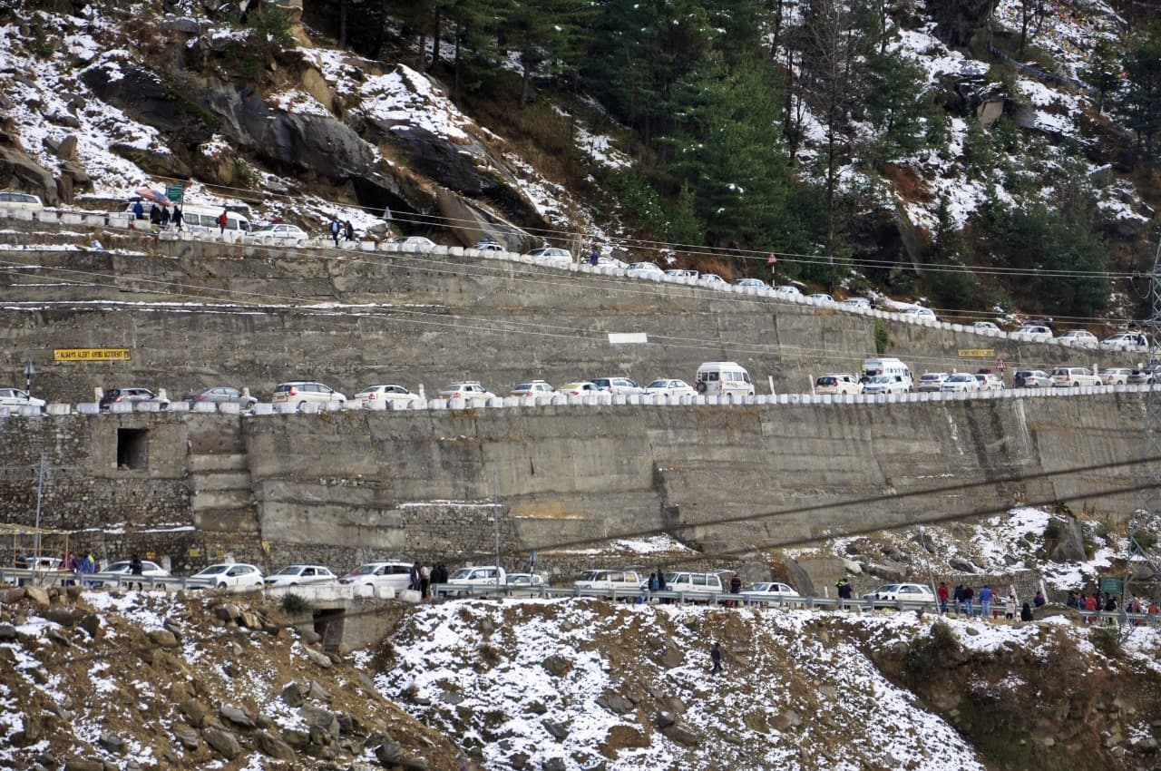 Himachal Pradesh Weather: मौसम विभाग ने जारी किया यलो अलर्ट, जानिए कब तक होगी बर्फबारी और बारिश Himachal Pradesh Weather: मौसम विभाग ने जारी किया यलो अलर्ट, जानिए कब तक होगी बर्फबारी और बारिश