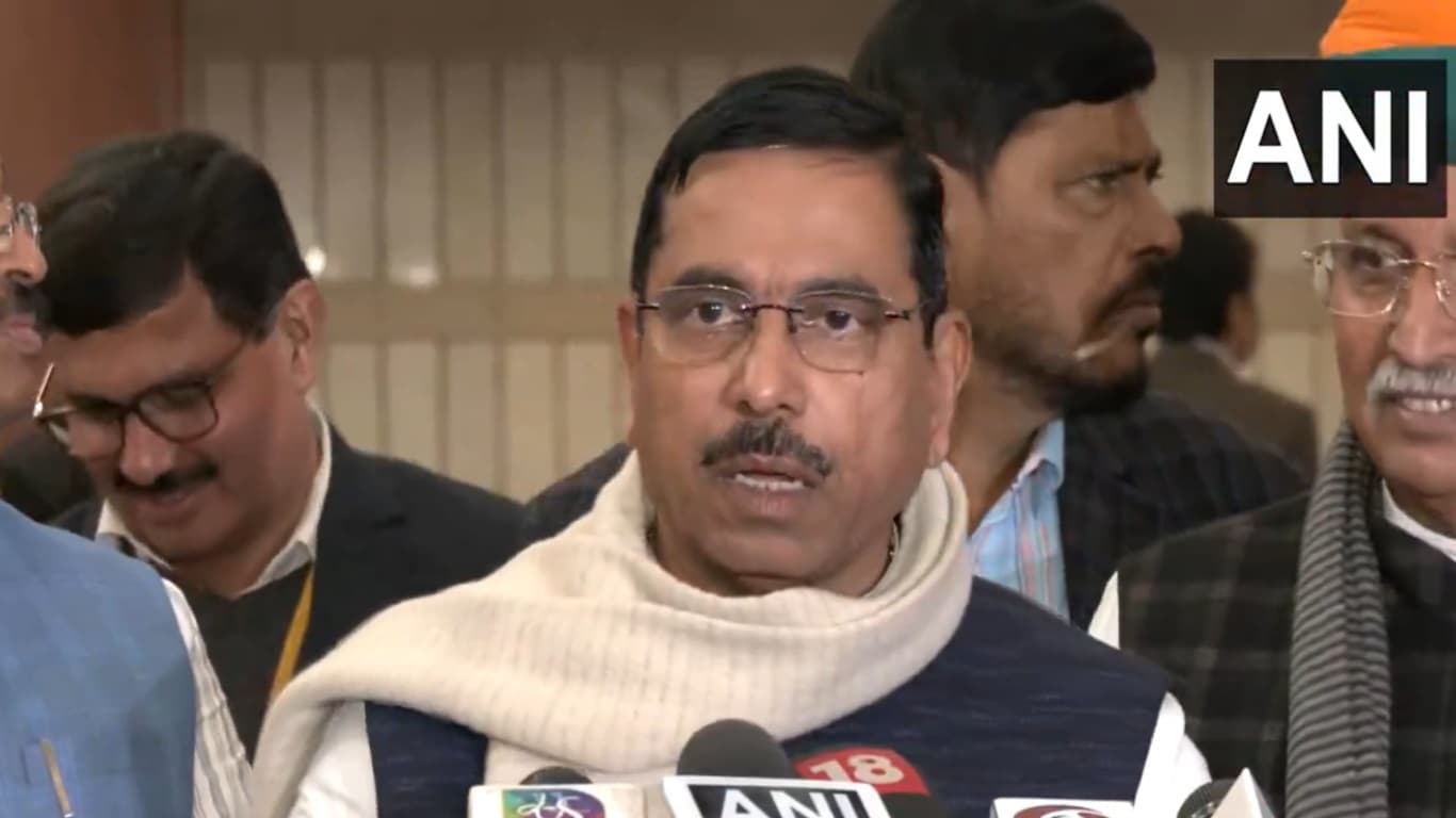 Budget Session: सर्वदलीय बैठक में विपक्ष ने हेमंत सोरेन मामले में सरकार को घेरा, कांग्रेस ने लगाया गंभीर आरोप