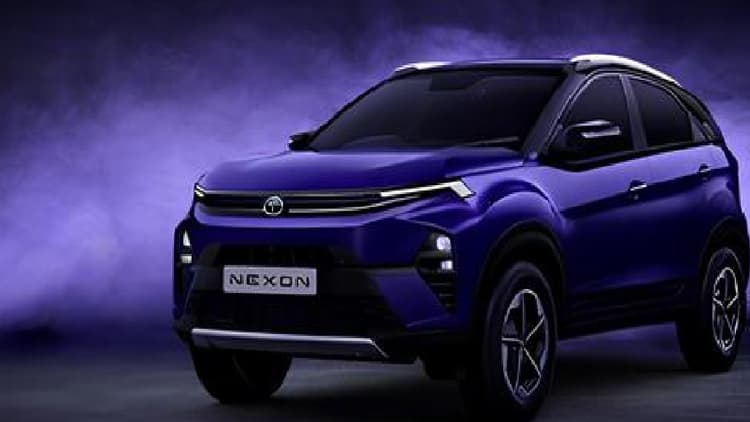 राह ताकती रह गई क्रेटा-ब्रेजा और बाजार लूट गई TATA, कंपनी की इस कार पर टूट पड़े लोग