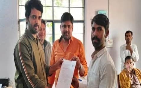 जेल में रहकर क्लियर की BPSC की परीक्षा, हथकड़ी लगा अब ज्वाइनिंग लेंटर लेने पहुंचा ये शख्स