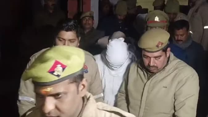 IIT BHU में छात्रा से दरिंदगी मामले के आरोपी 14 दिन की न्यायिक हिरासत में गए जेल, BJP ने किया निष्कासित