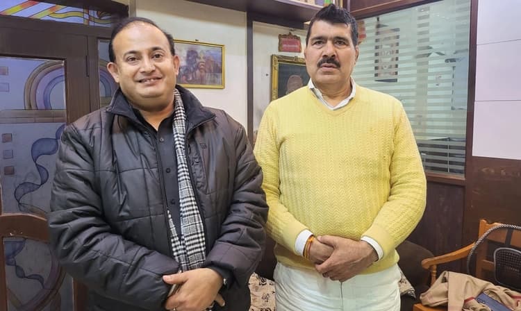 Bihar Politics: बिहार में सियासी हलचल के बीच वीआईपी नेता से मिले ददन पहलवान, पढ़िए क्या हुई बात