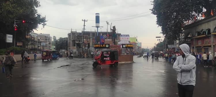 Bihar Weather: भागलपुर व आसपास के जिलों में बारिश पर कब लगेगा ब्रेक? जानिए मौसम फिर कब करवट लेगा..