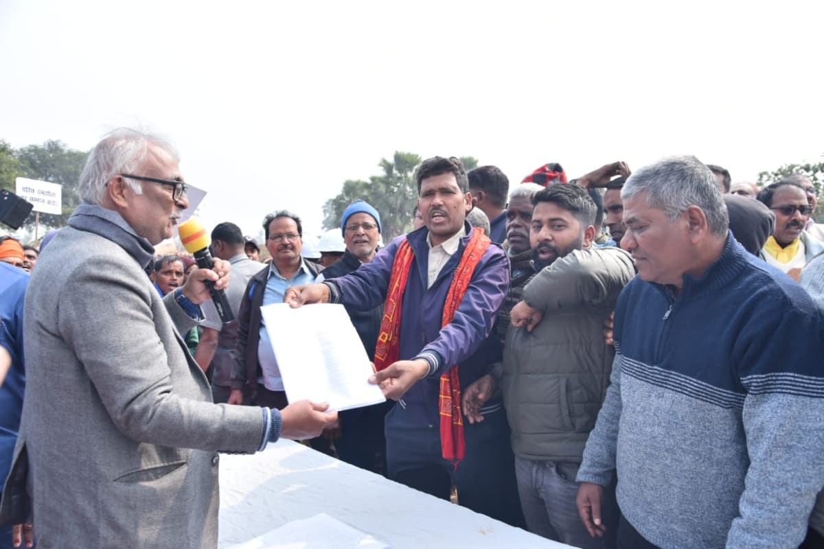 झारखंड: गोंदलपुरा खनन परियोजना के पुनर्वास व भूमि अधिग्रहण के लिए ग्रामसभा, अधिकारी बोले, मिलेगा रोजगार