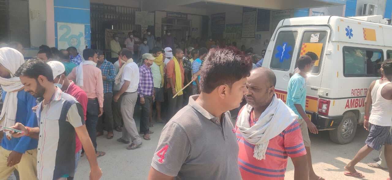 Bihar News: समस्तीपुर में दिनदहाड़े JDU जिलाध्यक्ष अश्वमेघ देवी के भाई को अपराधियों ने भूना, आक्रोशित लोगों ने किया NH103 को जाम