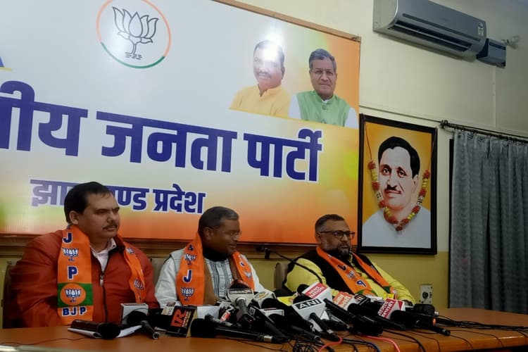 झारखंड: कांग्रेस सांसद धीरज साहू के खिलाफ FIR दर्ज कर हो पूछताछ, कैश बरामदगी मामले में बोले बाबूलाल मरांडी