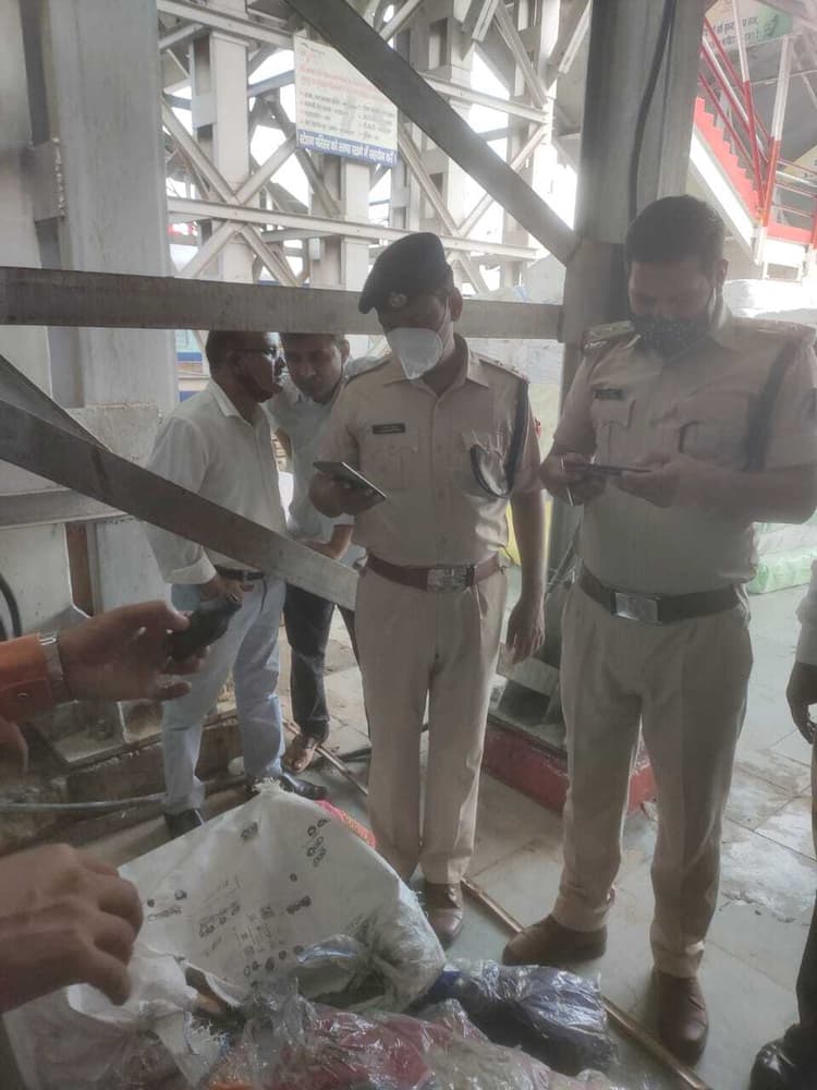 बिहार समाचार: सिकंदराबाद से दरभंगा भेजा जा रहा विस्फोटक, जंक्शन पर पार्सल की जांच के दौरान खुलासा