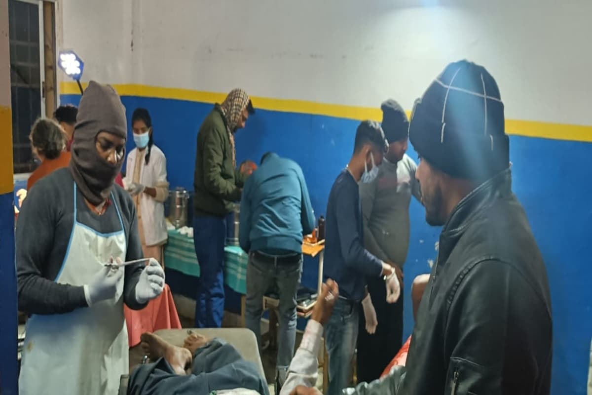 झारखंड: नए साल के पहले दिन अलग-अलग सड़क हादसों में नौ लोग गंभीर रूप से घायल, अस्पताल में दिखा सुविधाओं का अभाव