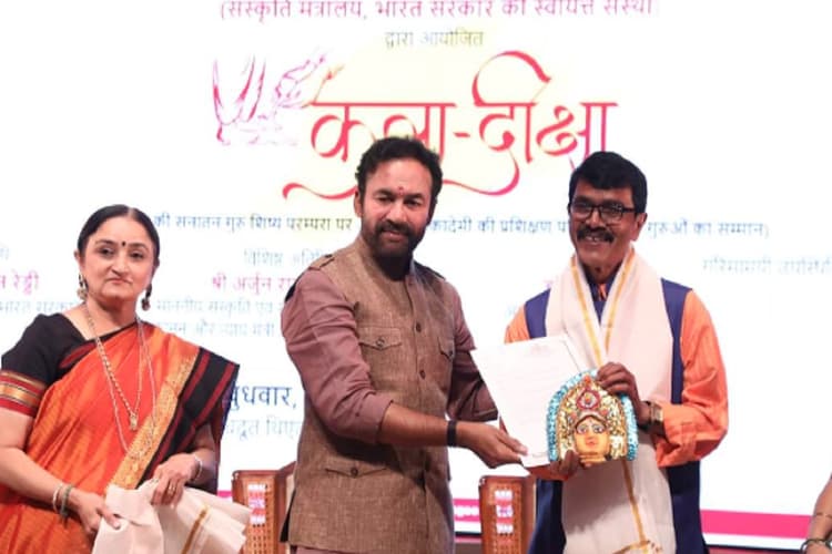 सरायकेला के छऊ गुरु सुशांत महापात्र व मलय साहू हुए सम्मानित, जानें इनके बारे में