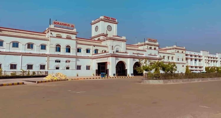 Cancelled Train: रेलवे ने निरस्त की कई ट्रेनें-फेरे घटाए, दिल्ली-मुंबई जाने वाले यात्रियों की बढ़ी मुश्किलें