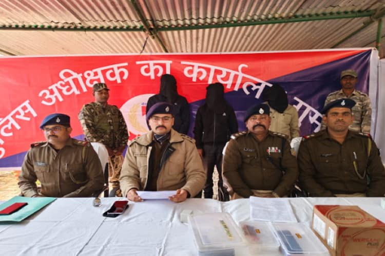 गुमला: पूर्व पंचायत समिति सदस्य के पति की हत्या मामले में दो अपराधी गिरफ्तार, पत्नी के प्रेमी ने रची थी साजिश