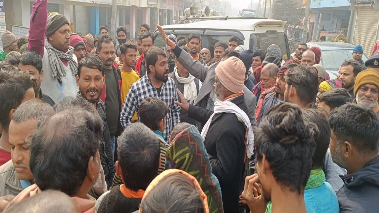 भागलपुर के प्रसिद्ध डॉक्टर के घर में भीषण डकैती, आधी रात को बंधक बनाकर की लूटपाट, विरोध में सड़क जाम