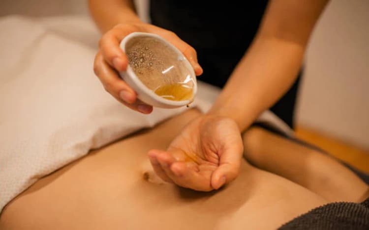 Winter Health Tips: सर्दियों में नाभि पर लगाएंगे सरसो का तेल, तो होंगे ये फायदे