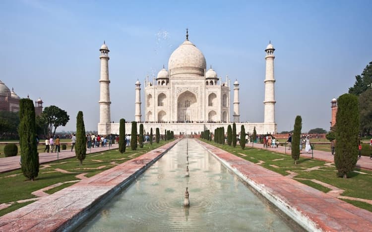 Agra News : शाहजहां का उर्स आज से, असली कब्रें देख सकेंगे सैलानी, ताजमहल में तीन दिन निशुल्क होगी एंट्री