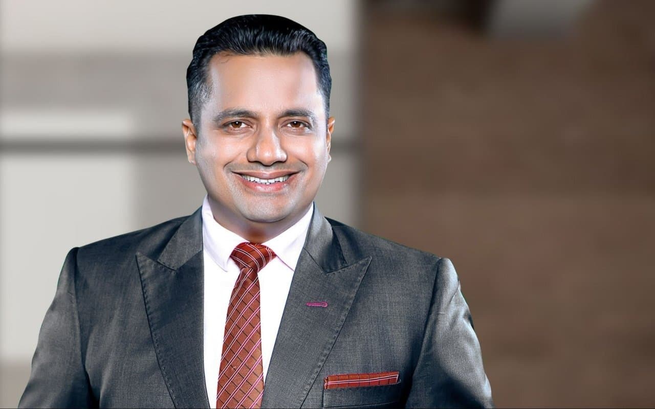 विवेक बिंद्रा के बारे में ये बातें शायद ही जानते होंगे आप! पढ़ें कुछ खास