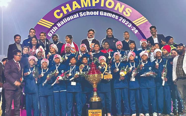 झारखंड की बेटियां राष्ट्रीय चैंपियन, बेटे उपविजेता