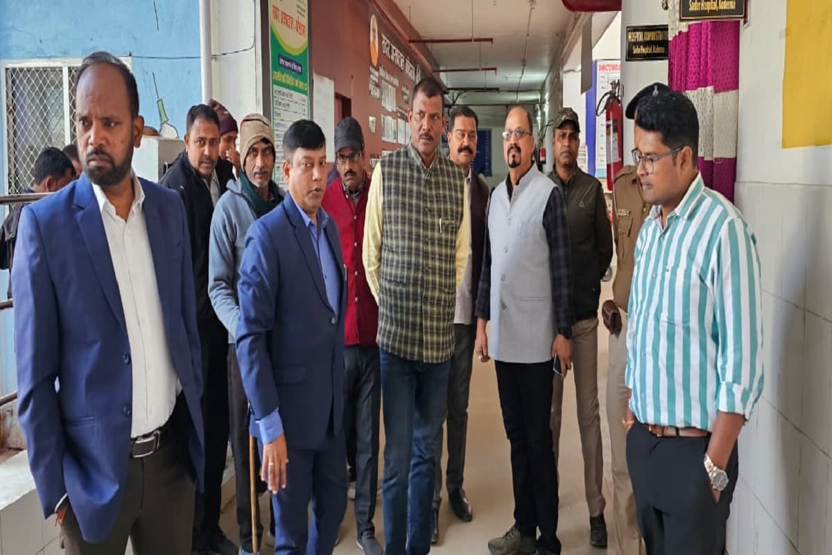 कोडरमा जिला परिषद अध्यक्ष ने सदर अस्पताल का किया औचक निरीक्षण, दिए कई निर्देश