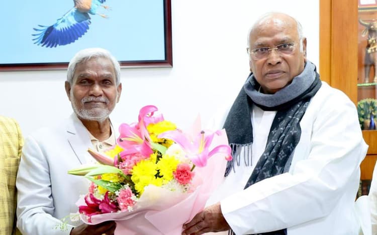 Lok Sabha Election: दिल्ली में खरगे से मिले चंपाई सोरेन, बिहार, बंगाल, ओडिशा व असम में कुल 12 सीट पर की दावेदारी